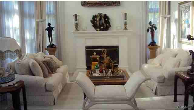 7753 Graystone Dr - Photo 3 of 8