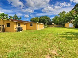 5401 Sunset Blvd - Photo 2 of 10