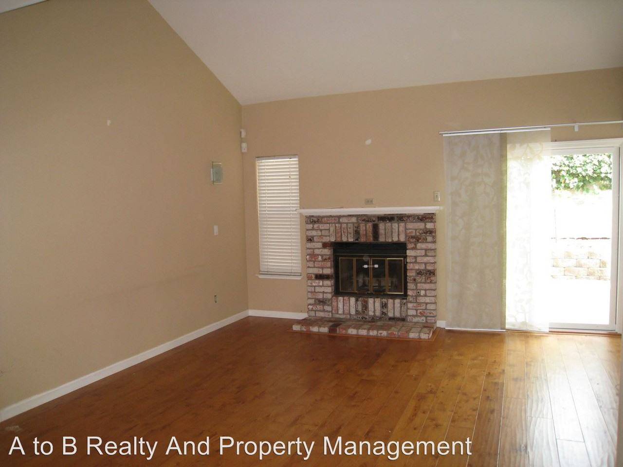 3070 Crystal Creek Dr - Photo 3 of 7