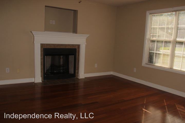 153 Hazel Trce - Photo 2 of 12