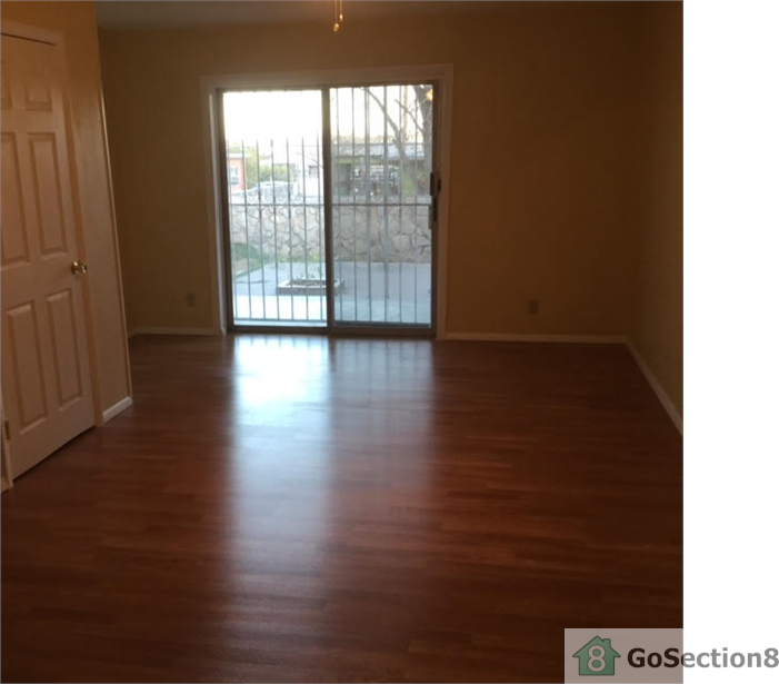 5520 Pollard St - Photo 3 of 6