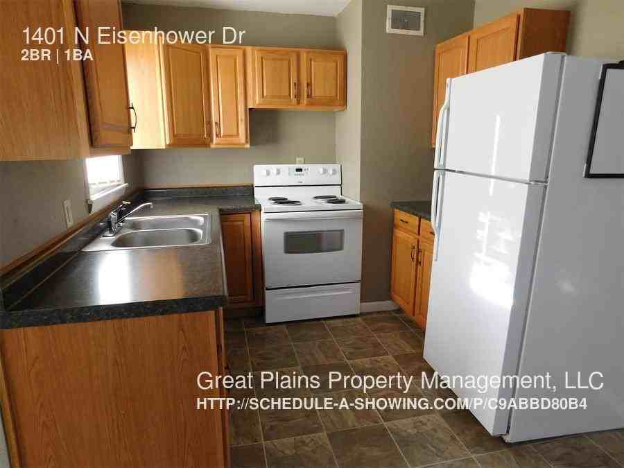 1401 N Eisenhower Dr #1