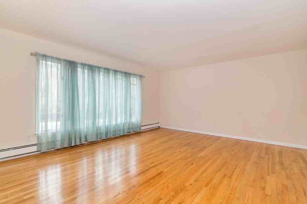 39 Church St - Photo 3 of 19