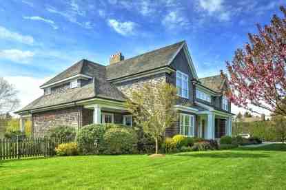 390 Mecox Road - Photo 2 of 16