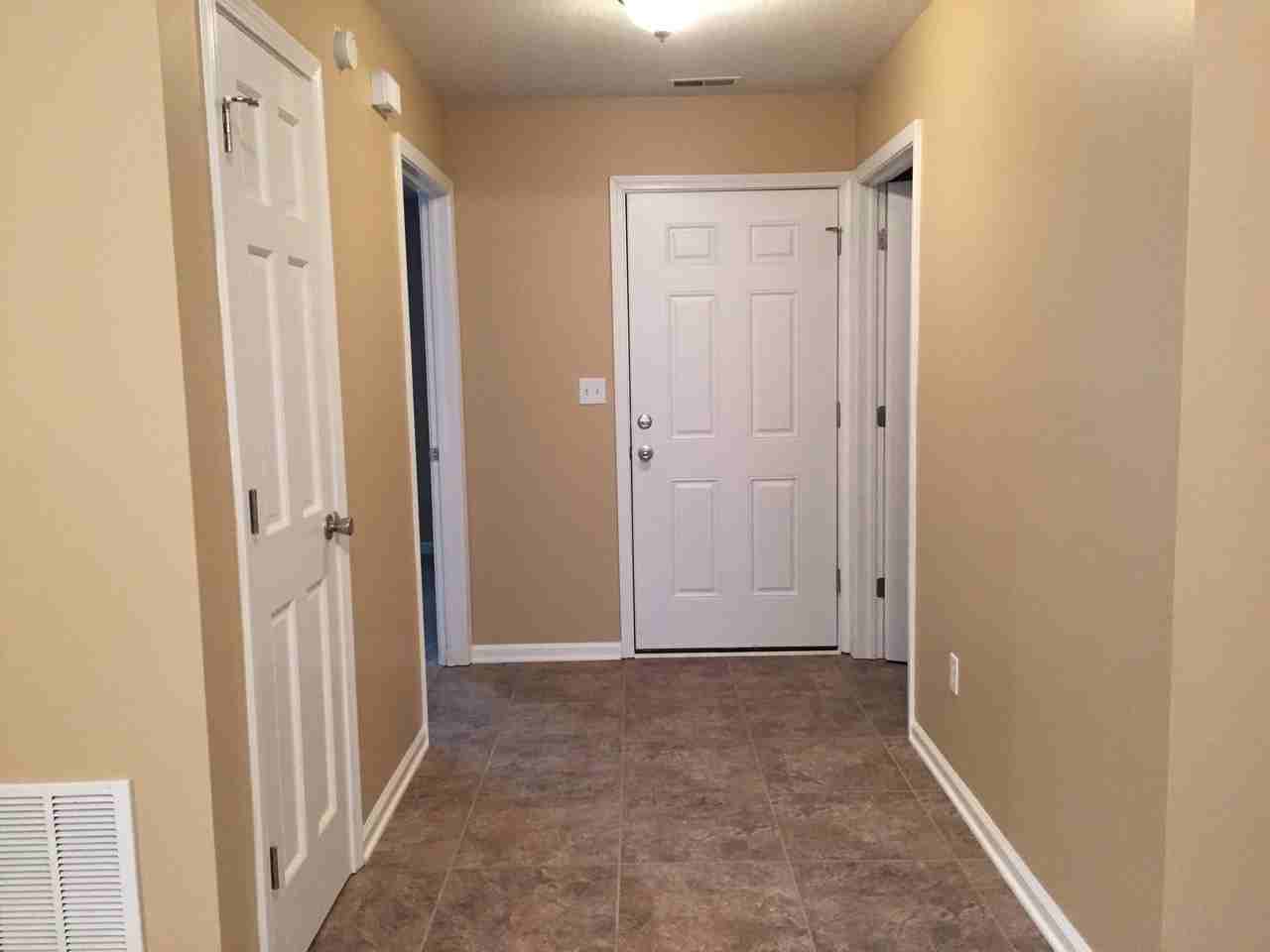 425 Blue Spring Dr - Photo 2 of 14