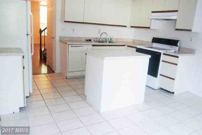 7 S Ann St - Photo 3 of 9