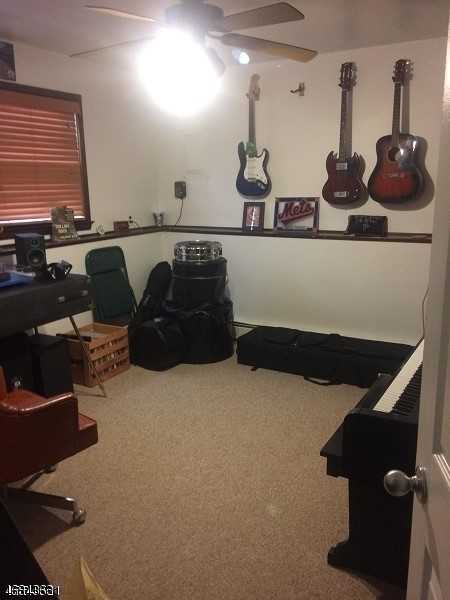 43 Cedar Tree Dr - Photo 2 of 9