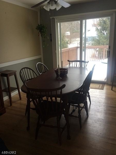 43 Cedar Tree Dr - Photo 3 of 9