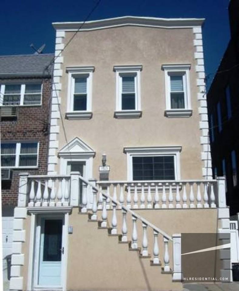 7523 67th Dr 3rdFL - Photo 3 of 9