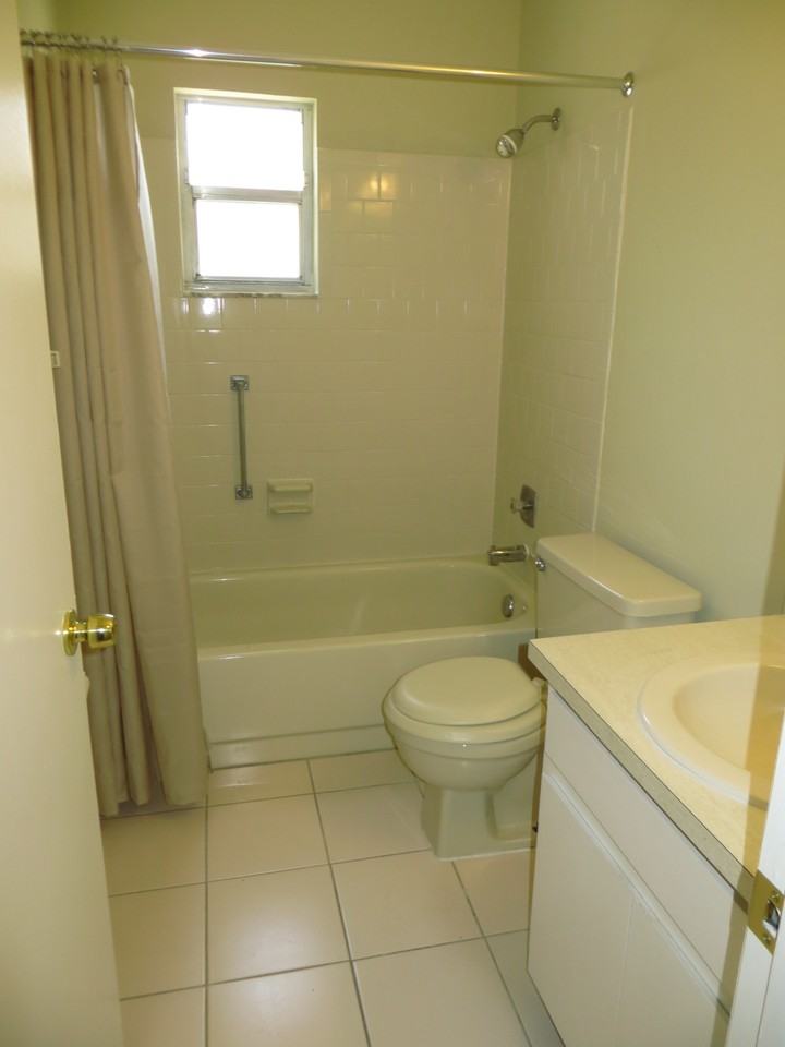 10315 White Cedar St - Photo 3 of 5