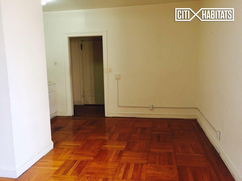 59-16 Woodside Ave 3L - Photo 2 of 4