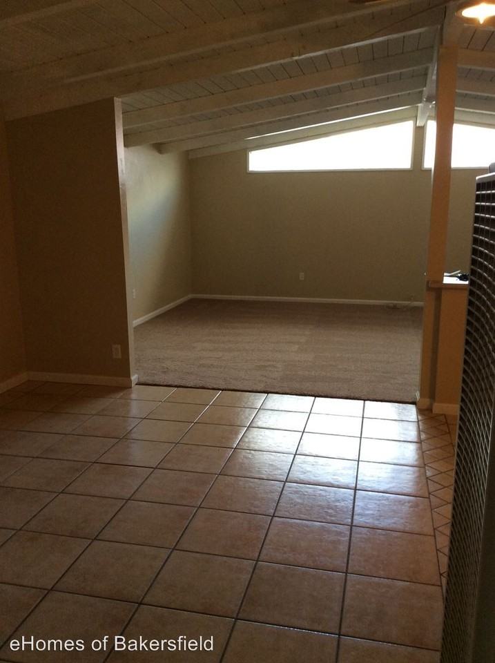 25490 Barbara St - Photo 3 of 9