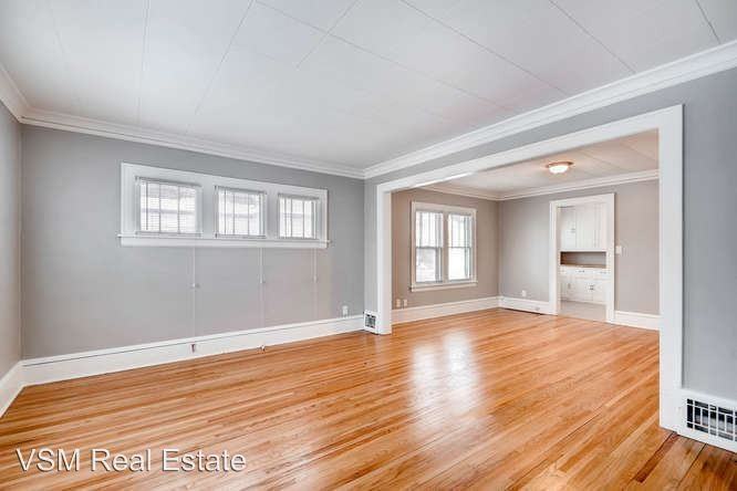 328 4th Ave S - Photo 2 of 13