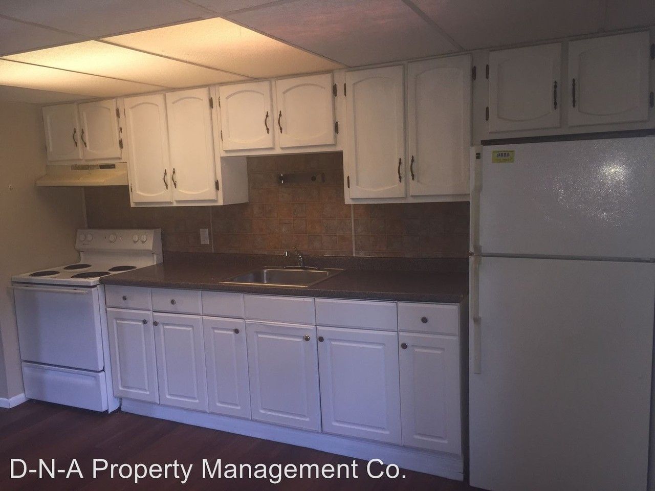 69 Ridgeway St - Photo 3 of 8