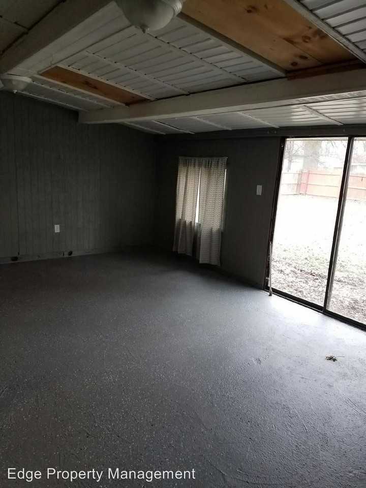 6077 Denise Dr - Photo 3 of 15