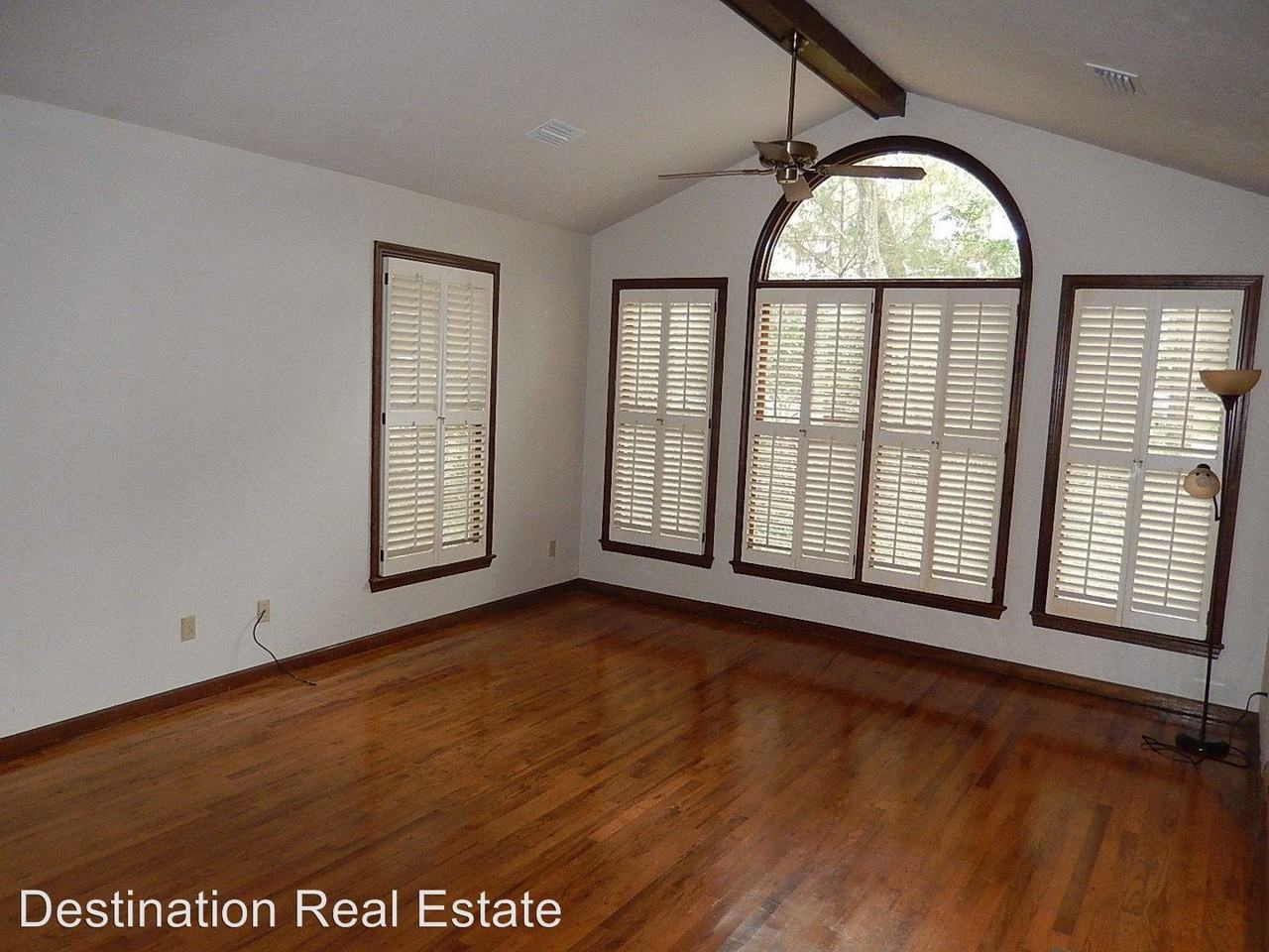 2019 Forest Glen Ct - Photo 2 of 28