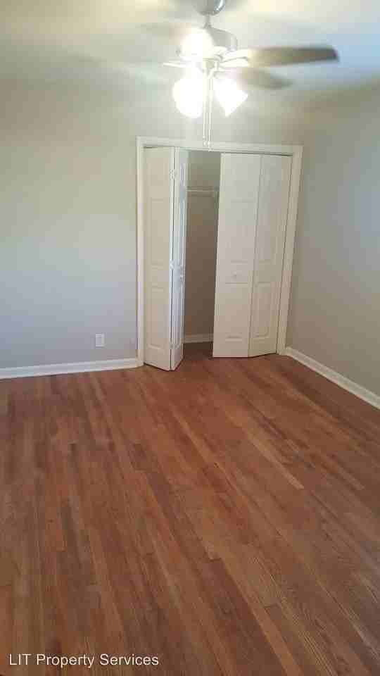 767 Greenwood Ave NE - Photo 3 of 5