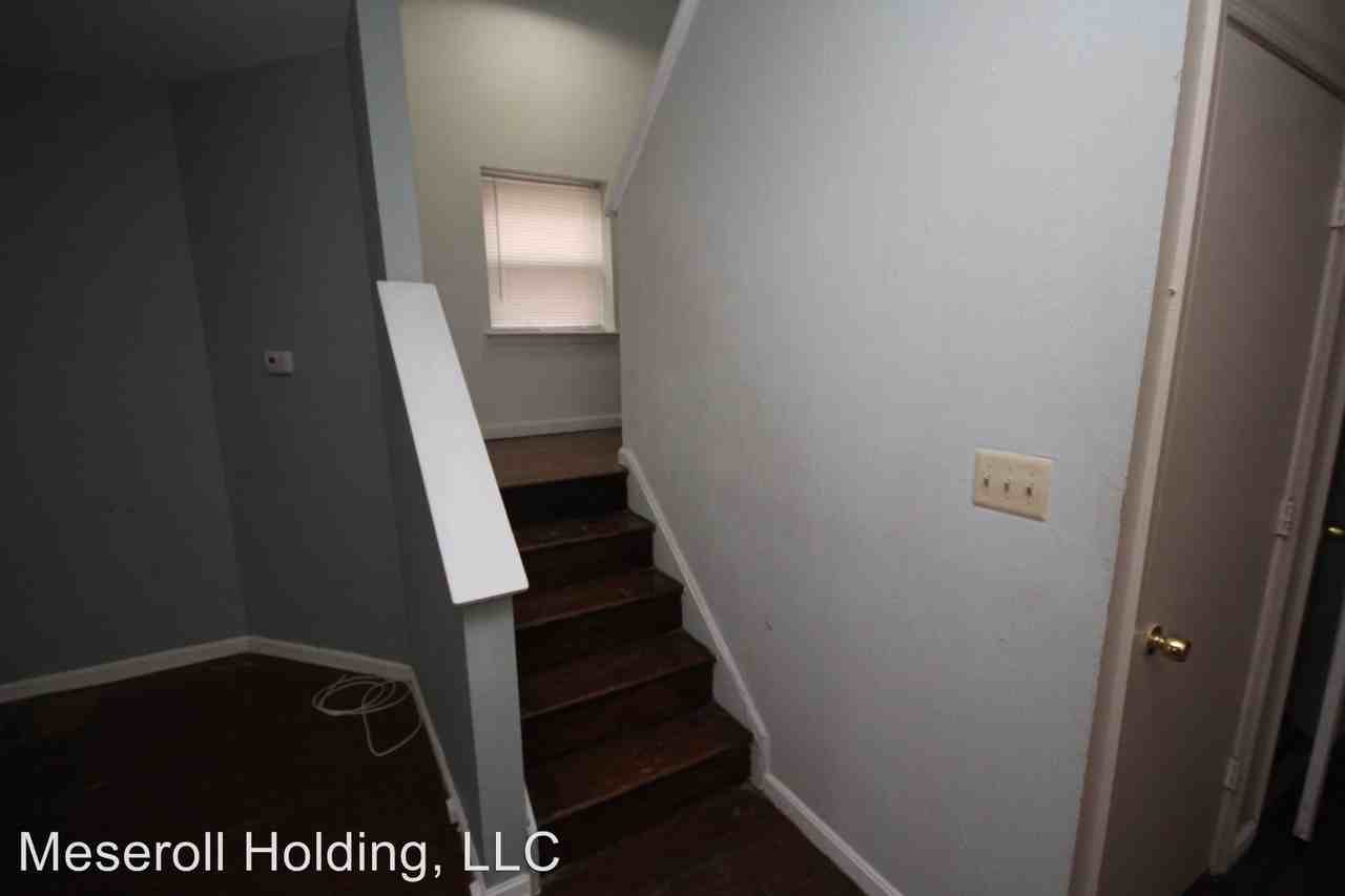 715 E 41st St - Photo 3 of 16