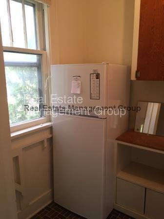 300-398 Jefferson St #4 - Photo 3 of 6