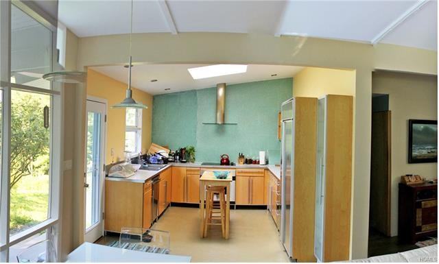 413 Saw Mill River Rd - Photo 3 of 9