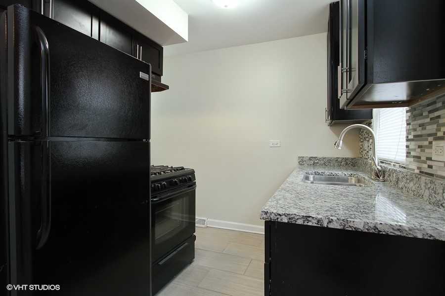 6225 South Indiana Avenue - Photo 6 of 10