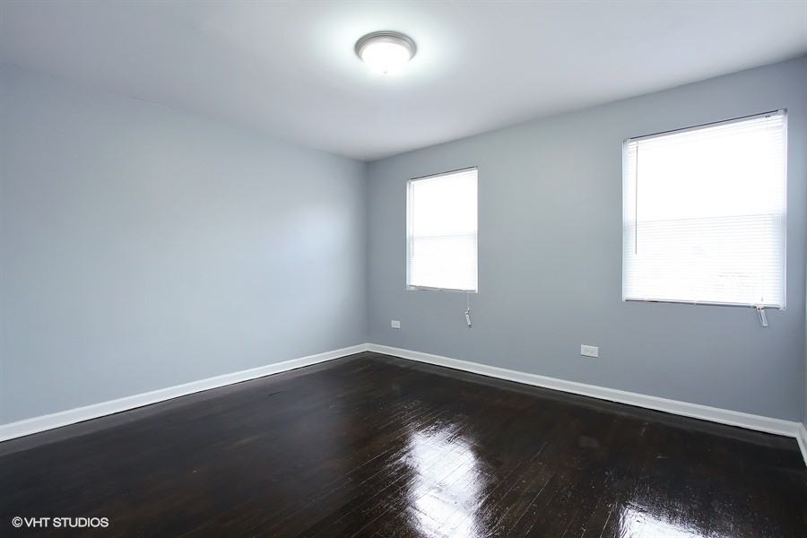 6225 South Indiana Avenue - Photo 7 of 10