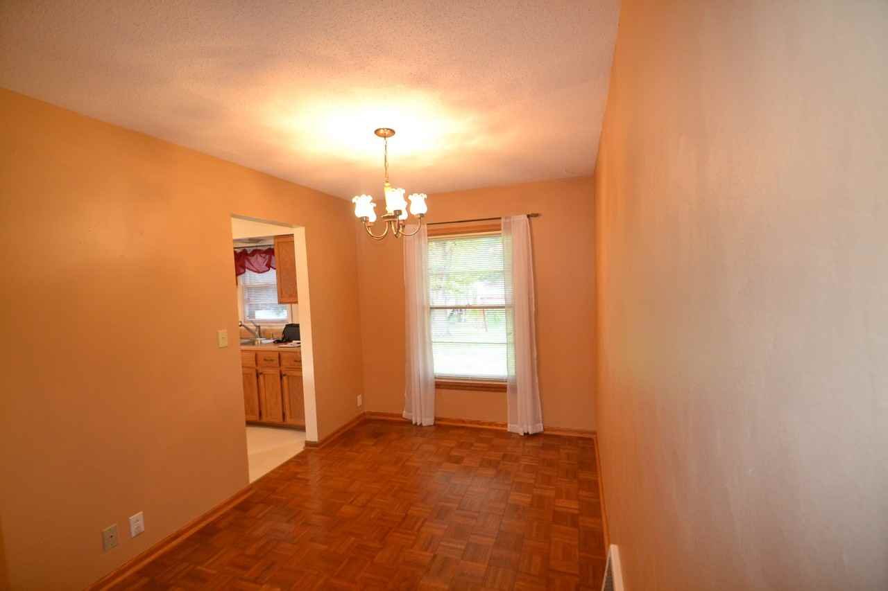 7520 4th Ave S - Photo 3 of 6