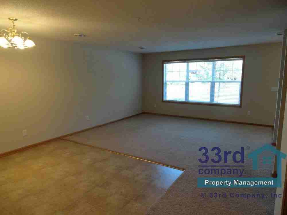 6211 32nd Ave N - Photo 2 of 18