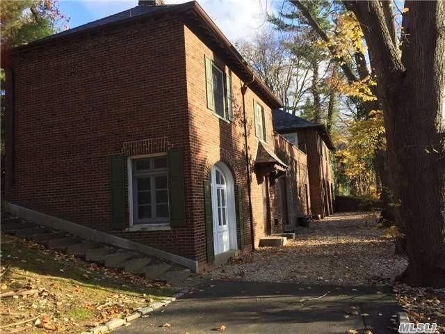 9-1 Stone Arch Rd - Photo 2 of 9