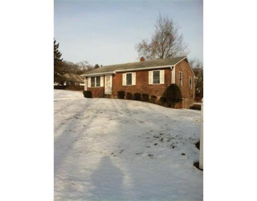 39 Mohican Rd - Photo 3 of 10