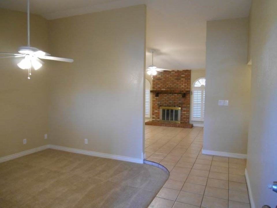 2213 S Cherry - Photo 3 of 11