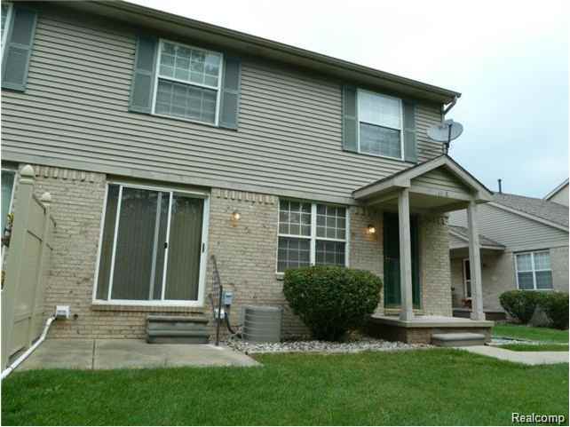 1158 Bay Ct #3 - Photo 2 of 24