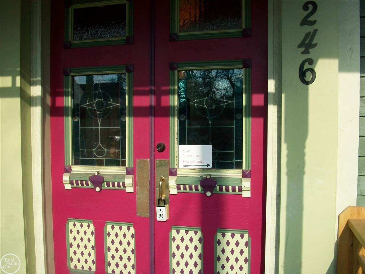 246 N Main St - Photo 2 of 19