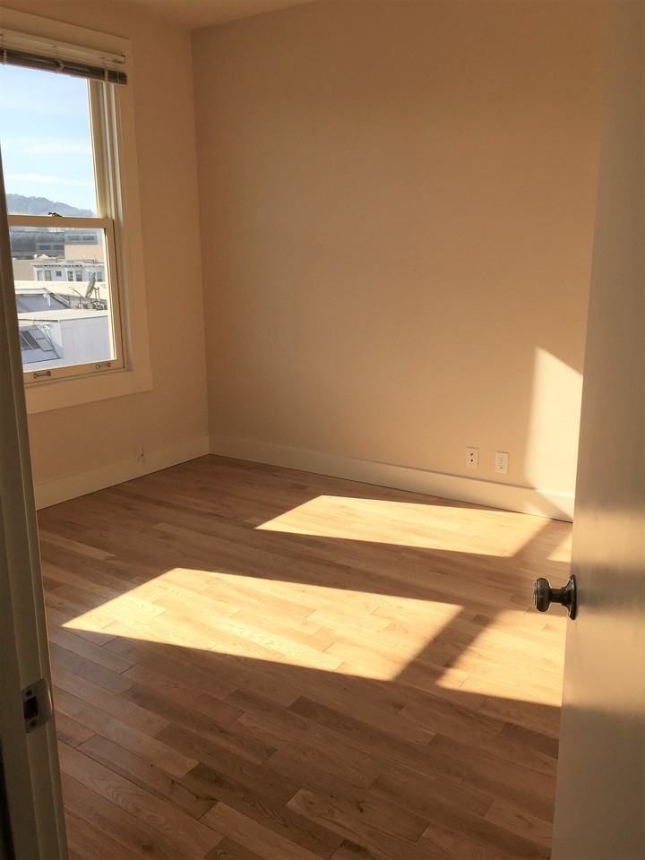 230 11th Street #PH2 - Photo 6 of 11