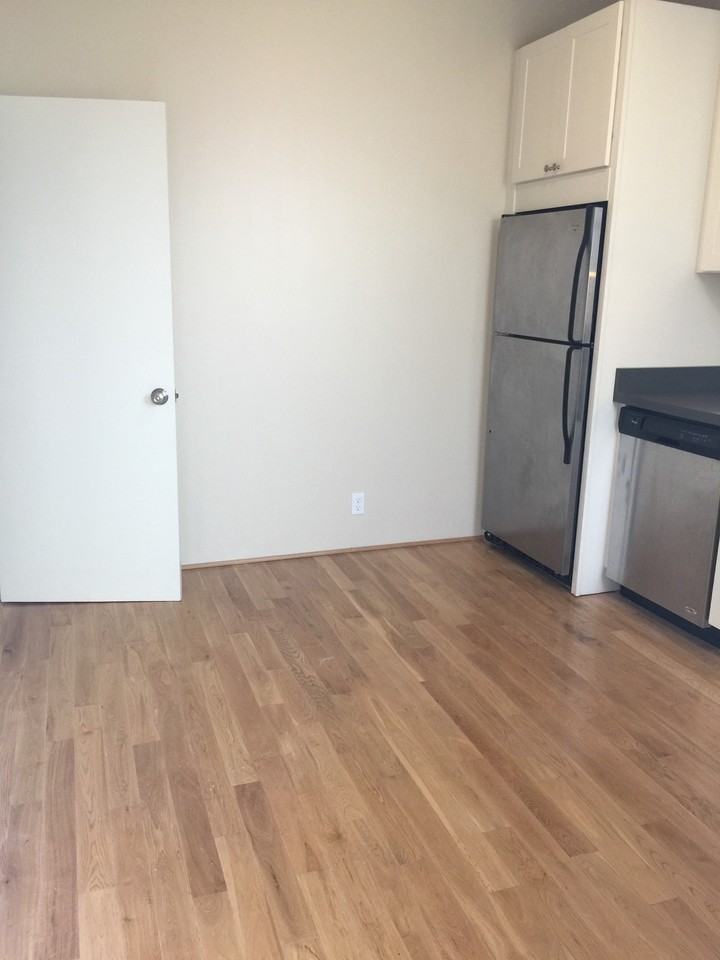 230 11th Street #PH2 - Photo 2 of 11