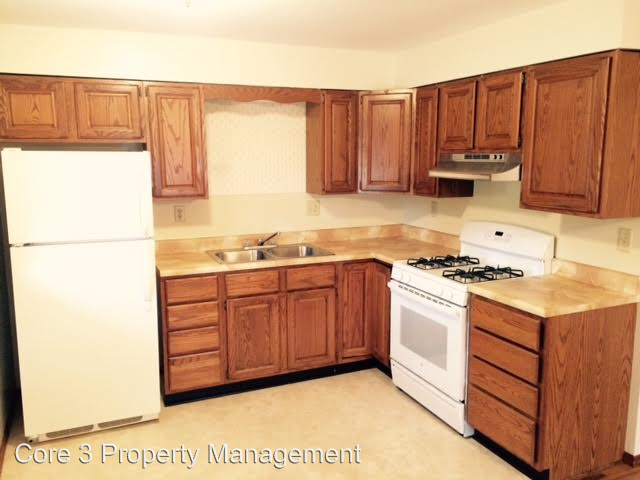 1503 Tremont St - Photo 3 of 5