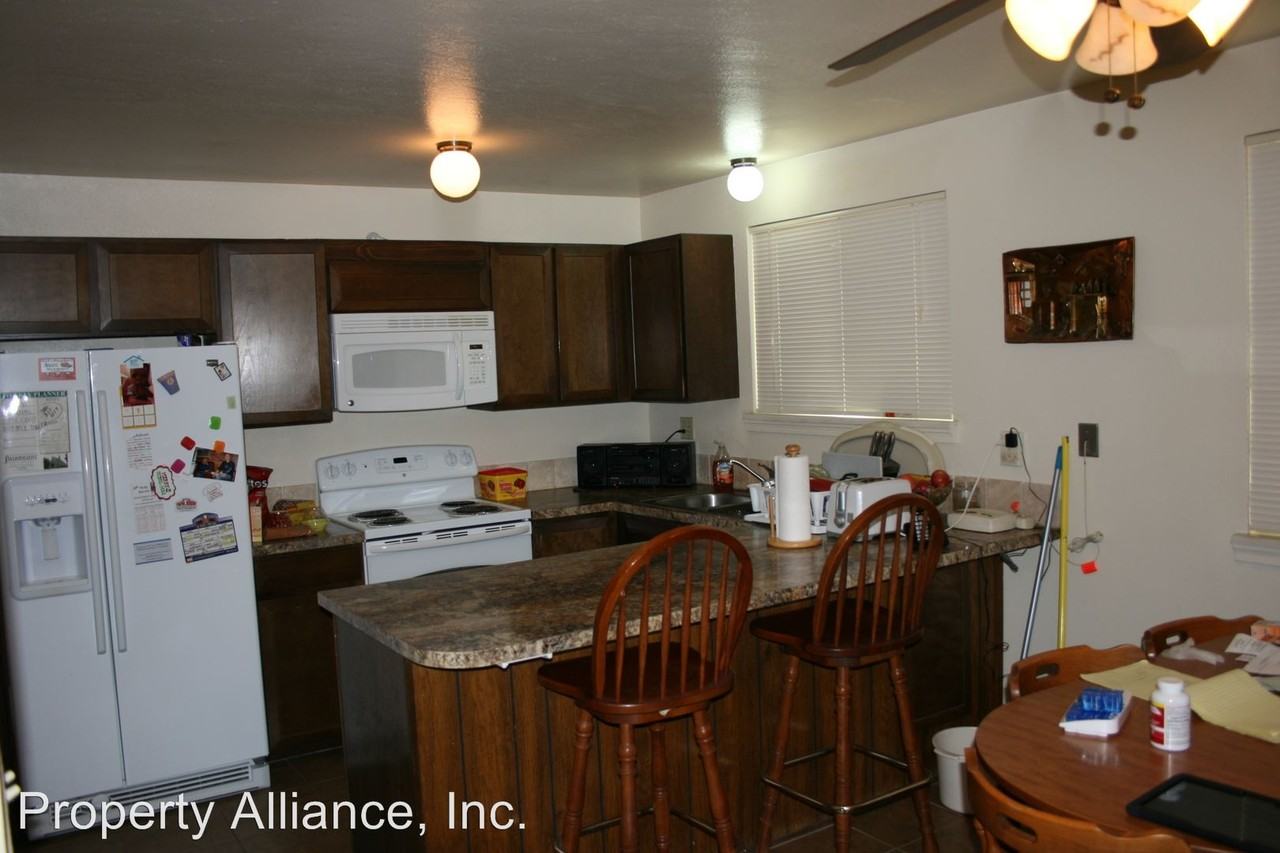 3347 S Laredo Ct - Photo 3 of 22