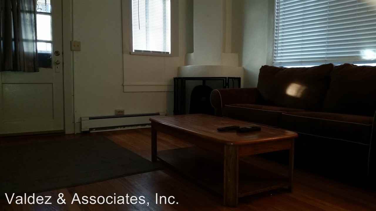 137 Romero St - Photo 2 of 10