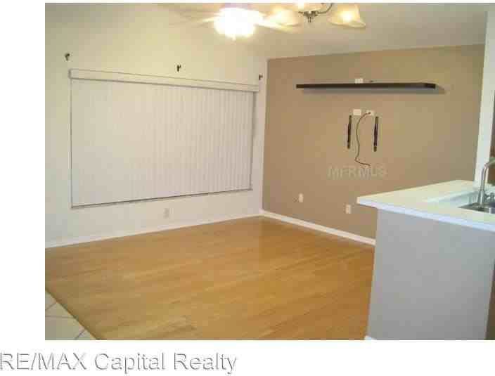 22707 St Thomas Cir - Photo 3 of 10