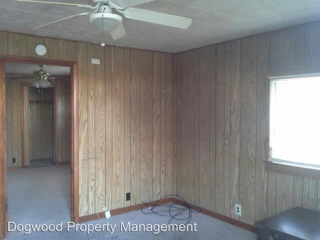 301 Hastings Ln - Photo 2 of 6