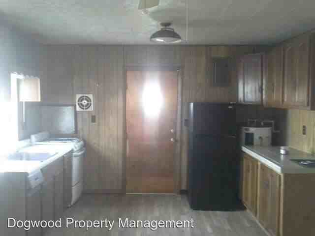 301 Hastings Ln - Photo 3 of 6