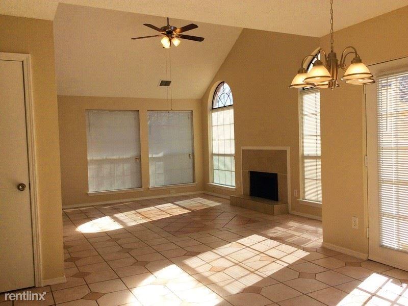 525 Horse Shoe Bend - Photo 2 of 11