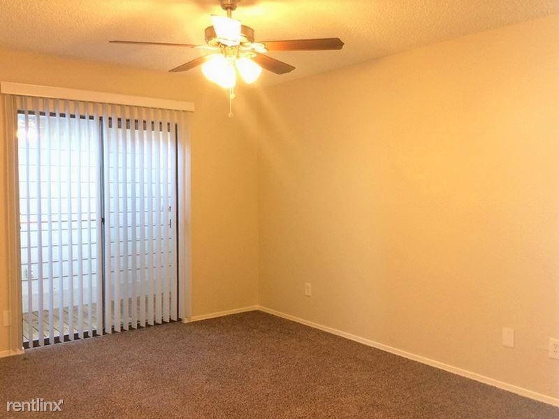 525 Horse Shoe Bend - Photo 3 of 11