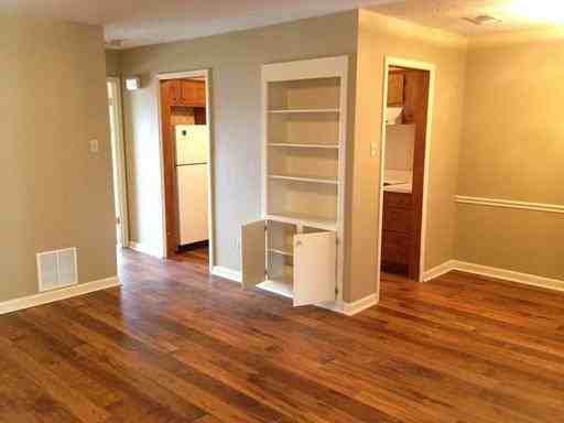 4550 Queen Elizabeth Ct - Photo 2 of 11