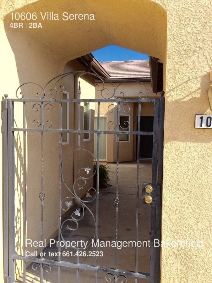 10606 Villa Serena Dr - Photo 2 of 20