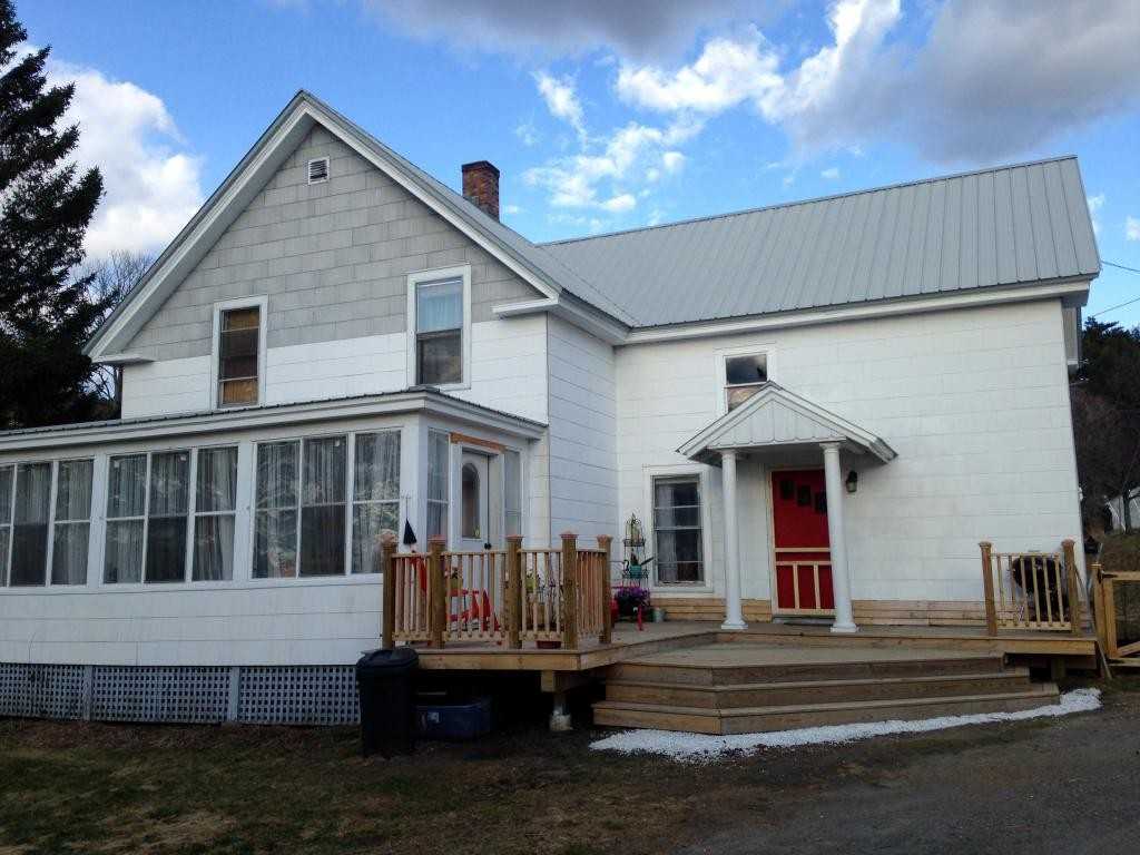 57 Chase St - Photo 3 of 33