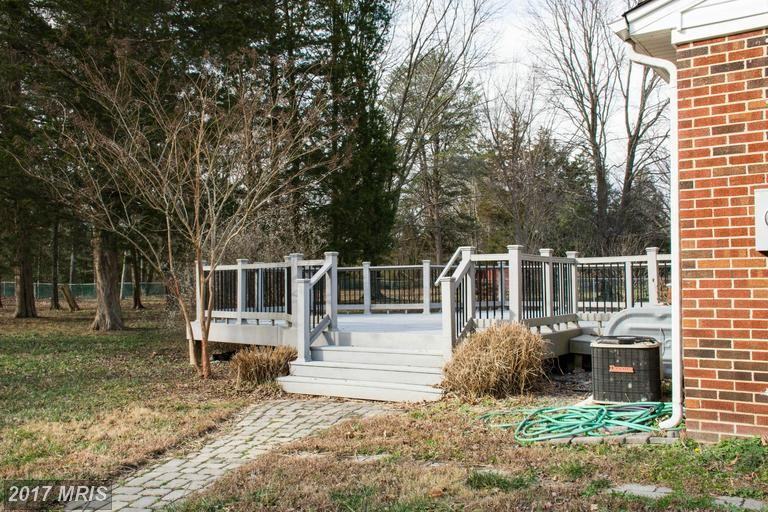 8325 Warren Dr - Photo 2 of 15