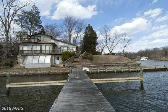 422 Riverside Dr - Photo 2 of 30