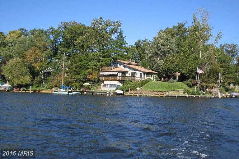 422 Riverside Dr - Photo 3 of 30