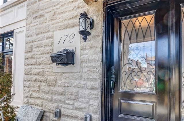 214-132 Humbercrest Blvd - Photo 2 of 17